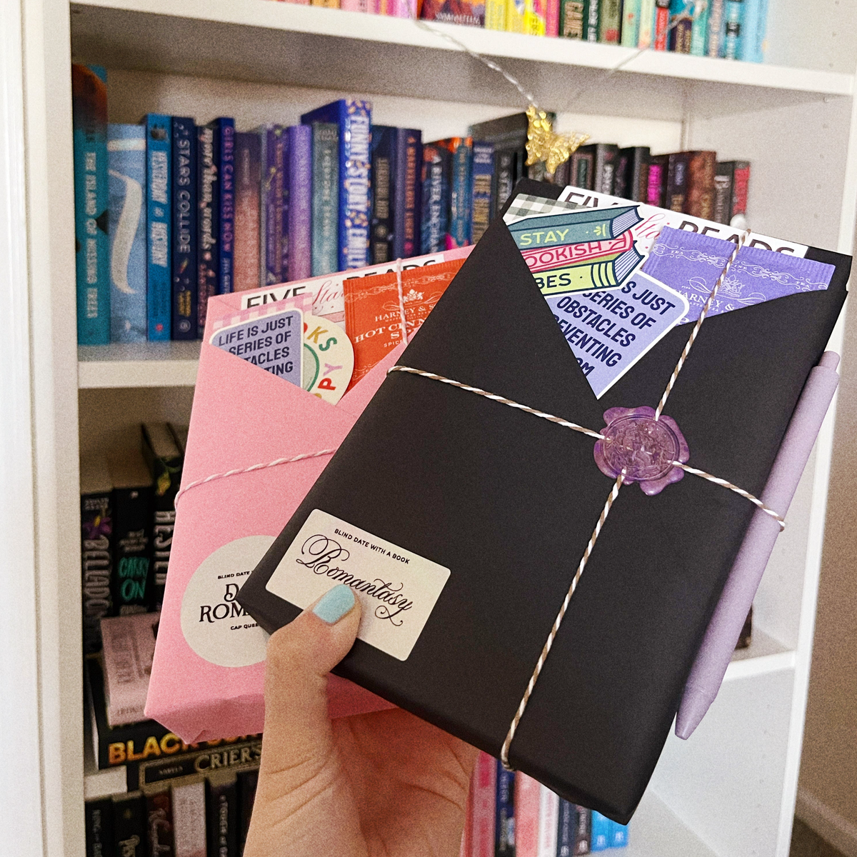 Blind Date with a Book | Free Shipping